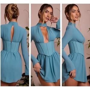 Oh Polly NEW Joelene Long Sleeve Plunge Neck Mini Dress in Teal Size 6